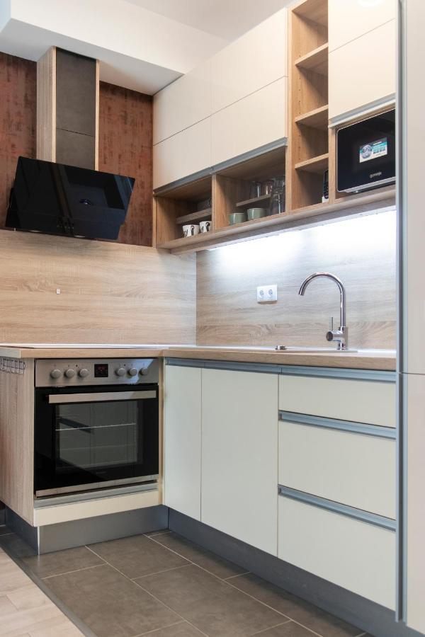 Grand Suites Corvin Budapest Esterno foto