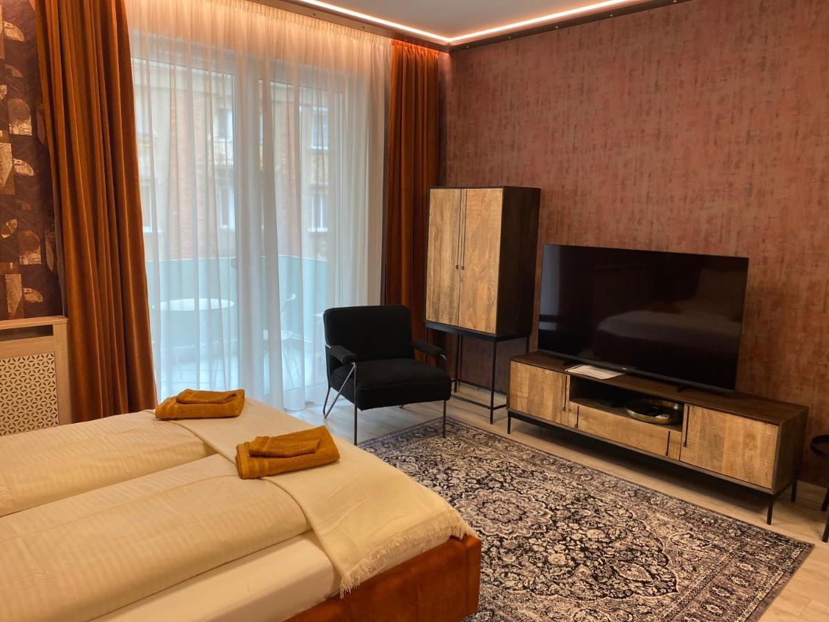Grand Suites Corvin Budapest Esterno foto