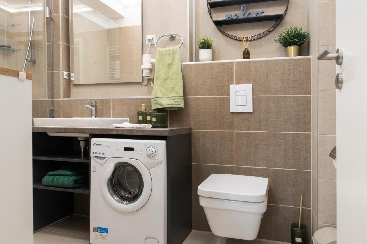 Grand Suites Corvin Budapest Esterno foto