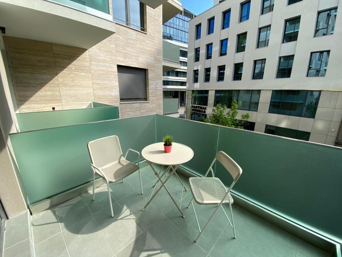Grand Suites Corvin Budapest Esterno foto