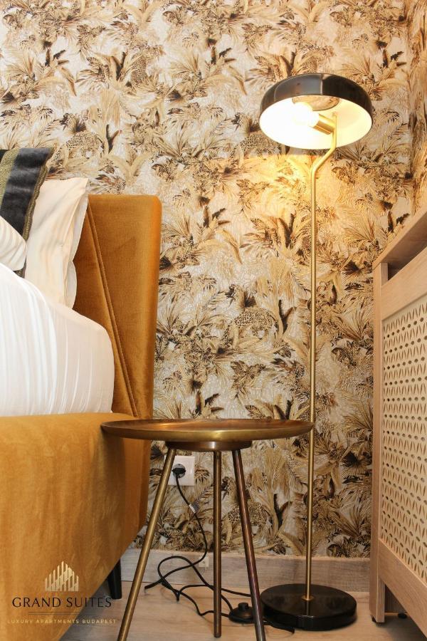 Grand Suites Corvin Budapest Esterno foto